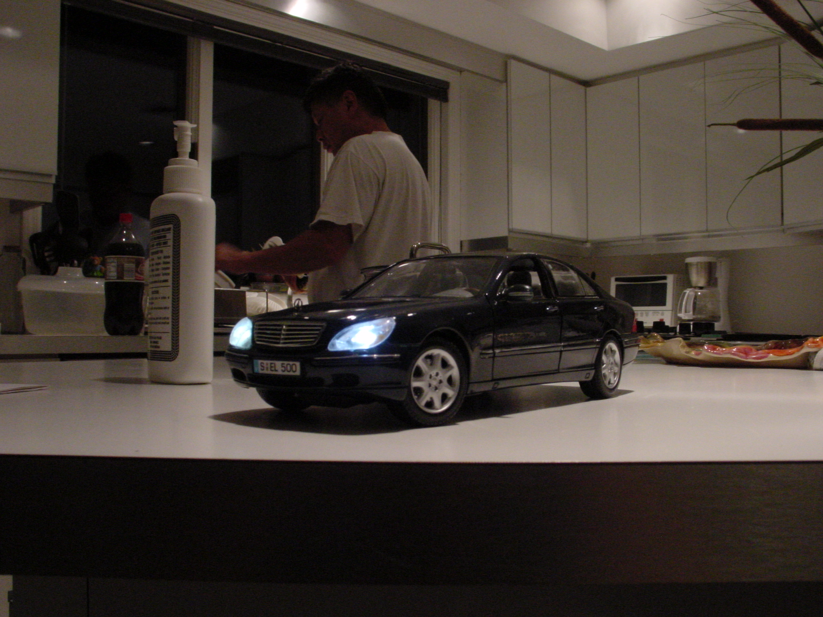 picture042.jpg